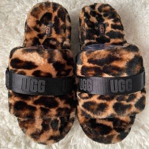 Brand new Ugg Flufitta, Size 8